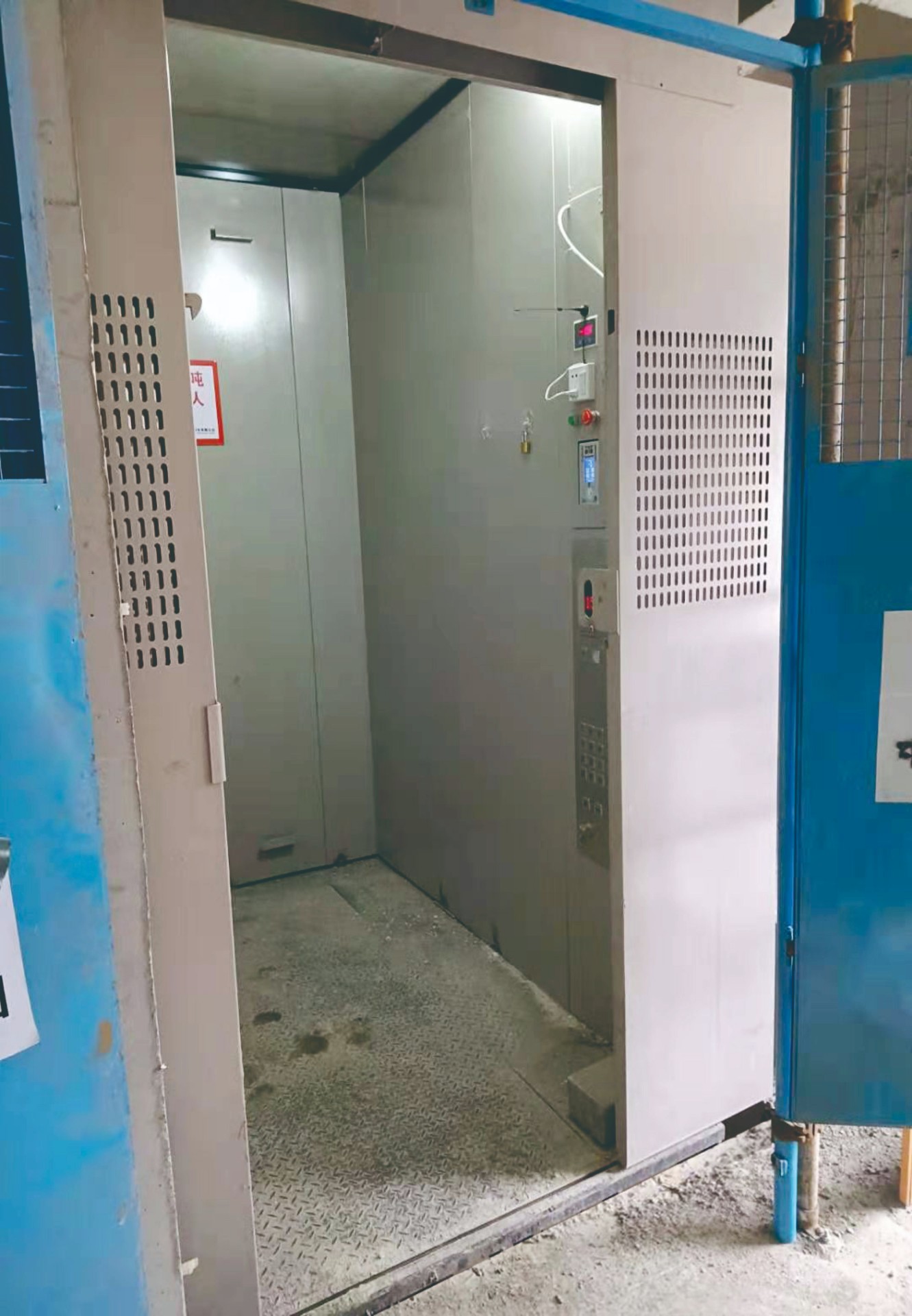 SSJD型井道施工电梯-防护门